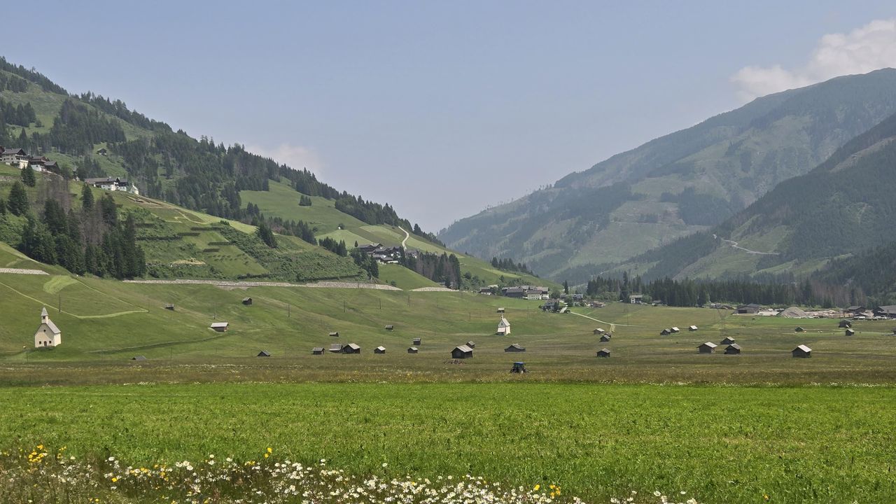 Blick auf Kirchen u. Schupfen Blick auf Kirchen u. Schupfen